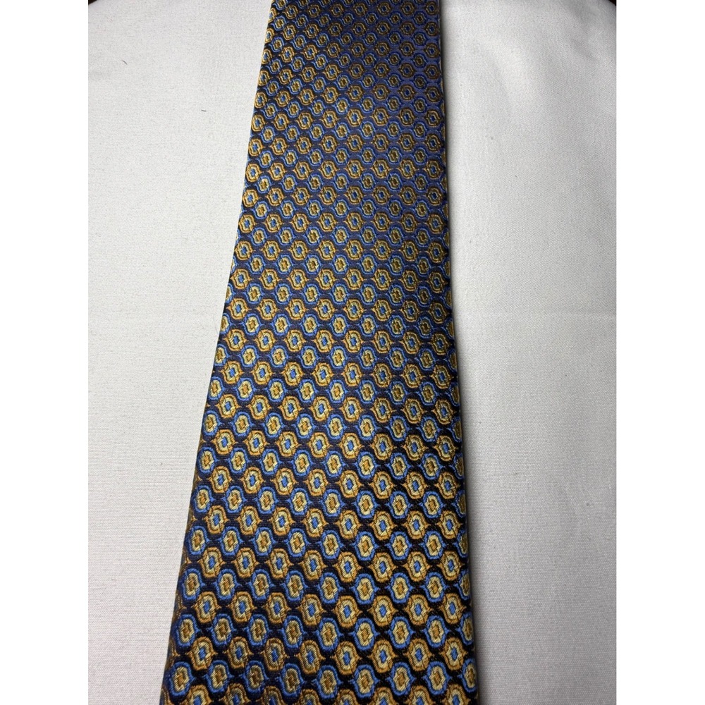 J S A Bank Reserve Mens 100 Percent‎ Silk Hand Made Geometric Pattern Necktie